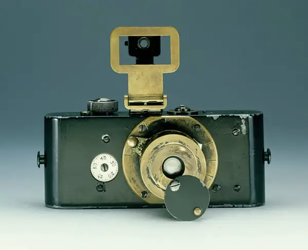 Kto wynalazł aparat fotograficzny? Niezwykła historia jego twórcy